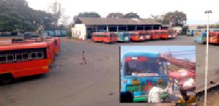 Inner ST bus blast | अहेरीत एसटी बस फोडली