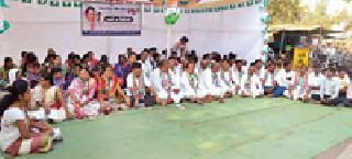 Congressional protest by Congress | काँग्रेसतर्फे केंद्राचा निषेध