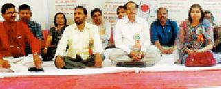 118 scientists and 44 teachers created Science disciplines | ११८ बालवैज्ञानिक व ४४ शिक्षकांनी घडविला विज्ञानाविष्कार