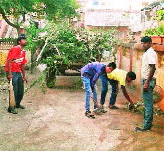 The hospital's repairs started | रुग्णालयाची दुरुस्ती सुरू The hospital's repairs started | रुग्णालयाची दुरुस्ती सुरू