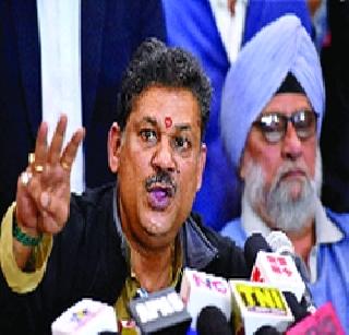 Azad's mobilization does not hurt Jaitley | जेटलींना न दुखवता आझादची टोलेबाजी Azad's mobilization does not hurt Jaitley | जेटलींना न दुखवता आझादची टोलेबाजी