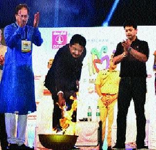 Historical information of suburbs should be at the station - Governor | स्थानकावर उपनगराची ऐतिहासिक माहिती असावी - राज्यपाल