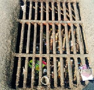 Waste to the use of the Storm Water chamber | स्ट्रॉम वॉटर चेंबरचा वापर कचऱ्यासाठी Waste to the use of the Storm Water chamber | स्ट्रॉम वॉटर चेंबरचा वापर कचऱ्यासाठी