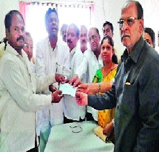 Cooperate with the repatriation of the city of Daund | दौंड शहराच्या हगणदरीमुक्तीसाठी सहकार्य करा Cooperate with the repatriation of the city of Daund | दौंड शहराच्या हगणदरीमुक्तीसाठी सहकार्य करा