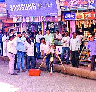 Areas in the public building area? | गाळे सार्वजनिक बांधकामच्या जागेतच? Areas in the public building area? | गाळे सार्वजनिक बांधकामच्या जागेतच?