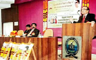 Social considerations need to be discussed in election campaign | निवडणूक प्रचारात सामाजिक विचारमंथन आवश्यक Social considerations need to be discussed in election campaign | निवडणूक प्रचारात सामाजिक विचारमंथन आवश्यक