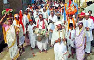 Bhagwat Week at the Currents here | कऱ्हांडला येथे भागवत सप्ताह Bhagwat Week at the Currents here | कऱ्हांडला येथे भागवत सप्ताह