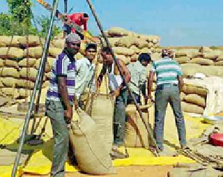 In the court of chief ministers to the commission of the organization | संस्थांच्या कमिशनचा चेंडू मुख्यमंत्र्यांचा कोर्टात