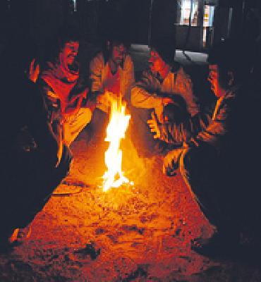 Bhandara Garathala, Mercury at 7.8 degrees | भंडारा गारठला, पारा ७.८ अंशावर