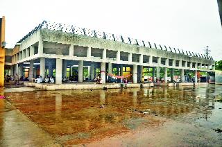 Vegetables 'ultimatum' | भाजीविक्रेत्यांना ‘अल्टिमेटम’ Vegetables 'ultimatum' | भाजीविक्रेत्यांना ‘अल्टिमेटम’