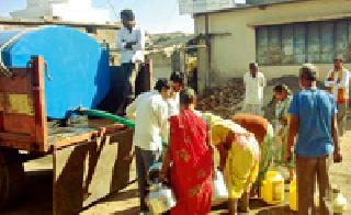 There is a water scarcity in Pus in Ain winter | ऐन हिवाळ्यात पुसला येथे पाणी टंचाई There is a water scarcity in Pus in Ain winter | ऐन हिवाळ्यात पुसला येथे पाणी टंचाई