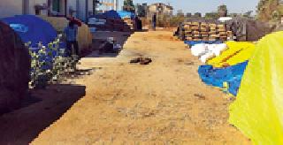 Purchase center of the border at present will be closed within two days | सीमावर्ती आसरअल्लीचे धान खरेदी केंद्र दोन दिवसातच बंद Purchase center of the border at present will be closed within two days | सीमावर्ती आसरअल्लीचे धान खरेदी केंद्र दोन दिवसातच बंद