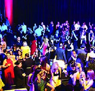 Thirty-five lakhs counted for Thirty First parties | थर्टी फर्स्टच्या पार्ट्यांसाठी मोजले साडेपाच लाख Thirty-five lakhs counted for Thirty First parties | थर्टी फर्स्टच्या पार्ट्यांसाठी मोजले साडेपाच लाख