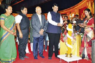 Inauguration of the 'Search Marathi Mancha' Sammelan | ‘शोध मराठी मनाचा’ संमेलनाचे उद्घाटन Inauguration of the 'Search Marathi Mancha' Sammelan | ‘शोध मराठी मनाचा’ संमेलनाचे उद्घाटन