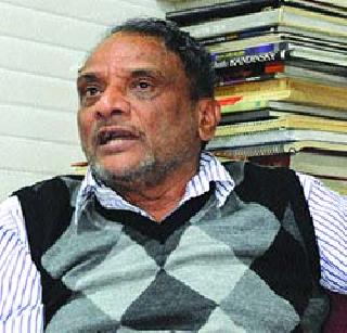 ... and Shripal all the spectators open to the audience! | ...आणि श्रीपाल सबनिसांनी साहित्यिकांना उघडे पाडले! ... and Shripal all the spectators open to the audience! | ...आणि श्रीपाल सबनिसांनी साहित्यिकांना उघडे पाडले!