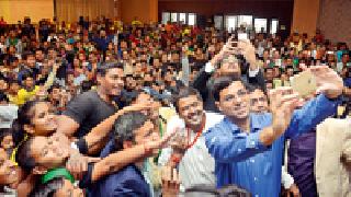 Selfie With Anand: | सेल्फी विथ आनंद : Selfie With Anand: | सेल्फी विथ आनंद :