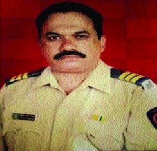 The death of the injured traffic constable | जखमी वाहतूक हवालदाराचा मृत्यू The death of the injured traffic constable | जखमी वाहतूक हवालदाराचा मृत्यू