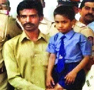 'Bhikari' police get rid of a kidnapped kidnap kidnapped in four and a half hours | ‘भिकारी’ पोलिसांनी साडेचार तासांत केली अपहृत मुलाची सुटका 'Bhikari' police get rid of a kidnapped kidnap kidnapped in four and a half hours | ‘भिकारी’ पोलिसांनी साडेचार तासांत केली अपहृत मुलाची सुटका