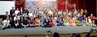 'Start 9 1' with the participation of ex-students | माजी विद्यार्थ्यांच्या सहभागातून रंगला ‘आरंभ ९१’