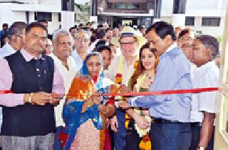 Smile on their 'face' | ‘त्यांच्या’ चेहऱ्यावर फुलले हसू Smile on their 'face' | ‘त्यांच्या’ चेहऱ्यावर फुलले हसू