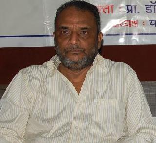 Dabholkar, Prohibition of inheritors of Godse who murders Pansarane - Shripal Sabnis | दाभोलकर, पानसरेंची हत्या करणा-या गोडसेंच्या वारसदार प्रवृत्तीचा निषेध - श्रीपाल सबनीस Dabholkar, Prohibition of inheritors of Godse who murders Pansarane - Shripal Sabnis | दाभोलकर, पानसरेंची हत्या करणा-या गोडसेंच्या वारसदार प्रवृत्तीचा निषेध - श्रीपाल सबनीस