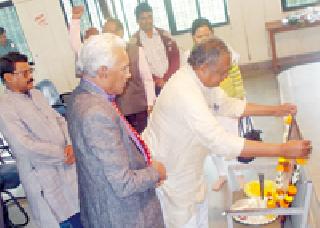 The need of all tribal tribal fight together | आदिवासींच्या सर्व जातींनी एकसंघ लढा देण्याची गरज