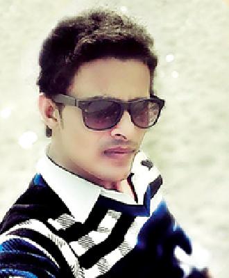 Student murder in front of college | कॉलेजसमोर विद्यार्थ्याची हत्या