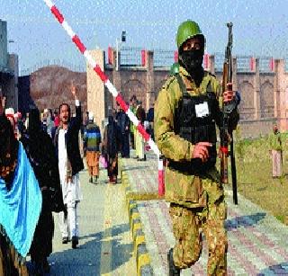 Taliban flames again in Pakistan | पाकमध्ये पुन्हा तालिबानी थैमान Taliban flames again in Pakistan | पाकमध्ये पुन्हा तालिबानी थैमान