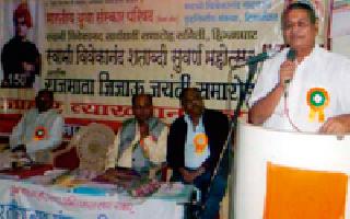 A farmer living in the world should live! | जगाचा पोशिंदा असलेला शेतकरी जगला पाहिजे!