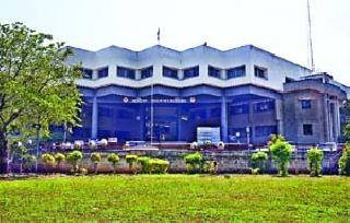 Prevention of roads | रस्त्यांच्या खडीकरणाला प्राधान्य