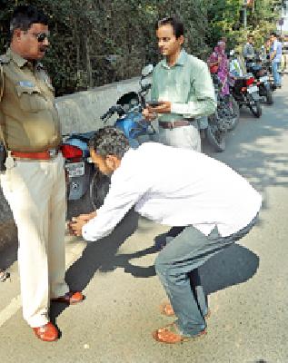 This does not work! | हे चालणार नाही!