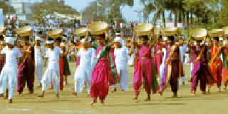 Farmer dance: | शेतकरी नृत्य :