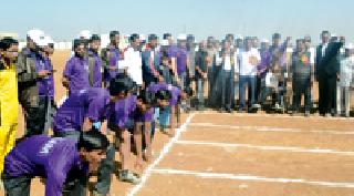 Opportunities for disabled people from the competition | स्पर्धेतून अपंगांच्या गुणांना संधी