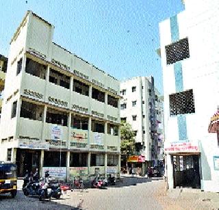 Where do students play? | विद्यार्थ्यांनी खेळायचे कोठे?