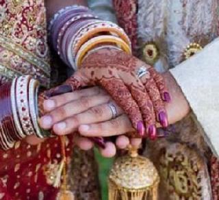 Sadly, it was a marriage, but eventually it was the second one | बेचव रस्समवरून लग्न मोडलं, पण अखेर दुस-याशी लागलं Sadly, it was a marriage, but eventually it was the second one | बेचव रस्समवरून लग्न मोडलं, पण अखेर दुस-याशी लागलं