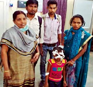 Young people saved their lives | तरुणांनी वाचविले त्यांचे प्राण