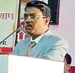 Increase the small children like briquettes | लहान मुलांना वटवृक्षाप्रमाणे वाढवावे Increase the small children like briquettes | लहान मुलांना वटवृक्षाप्रमाणे वाढवावे