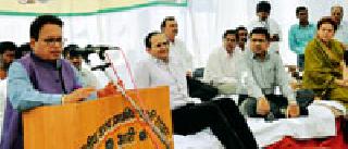 Take care of the village like a house | घराप्रमाणे गावाचीही काळजी घ्यावी Take care of the village like a house | घराप्रमाणे गावाचीही काळजी घ्यावी