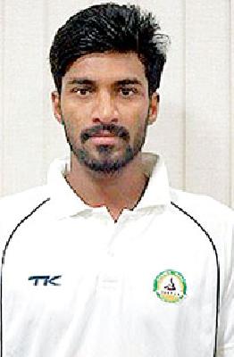 IPL Cricket Competition: The bid of 10 lakhs in the auction | आयपीएल क्रिकेट स्पर्धा : लिलावात १० लाखांची बोली IPL Cricket Competition: The bid of 10 lakhs in the auction | आयपीएल क्रिकेट स्पर्धा : लिलावात १० लाखांची बोली