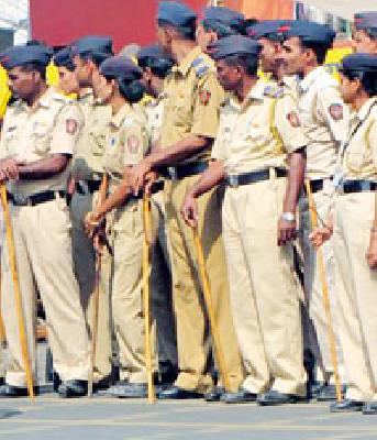 There is no green flag in the recruitment of police vacancies | पोलिसांच्या रिक्त पदांच्या भरतीला हिरवी झेंडी नाही