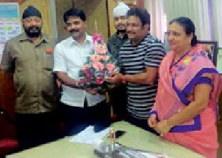 Amravati, the helicopter 'Joy Riding' | अमरावतीकरांना हेलिकॉप्टर ‘जॉय रायडिंग’ची पर्वणी Amravati, the helicopter 'Joy Riding' | अमरावतीकरांना हेलिकॉप्टर ‘जॉय रायडिंग’ची पर्वणी