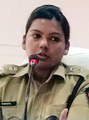 Bhandara police 'app' soon | भंडारा पोलिसांचा ‘अॅप’ लवकरच Bhandara police 'app' soon | भंडारा पोलिसांचा ‘अॅप’ लवकरच