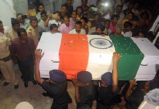 The Goddess of Shaheed Suryavanshi- | शहीद सूर्यवंशी यांचे पार्थिव साता-यात