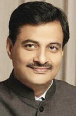 Naseyabhara minister's hometown! | नसे भय गृहराज्यमंत्र्यांचेही ! Naseyabhara minister's hometown! | नसे भय गृहराज्यमंत्र्यांचेही !