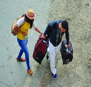 Causes of the Mumbai Custody | बंदमुळे मुंबईकरांची पायपीट