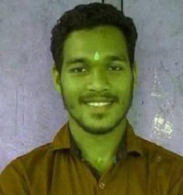 RSS worker killed, 8 others arrested in Kerala | केरळमध्ये आरएसएस कार्यकर्त्याची हत्या, 8 जण अटकेत