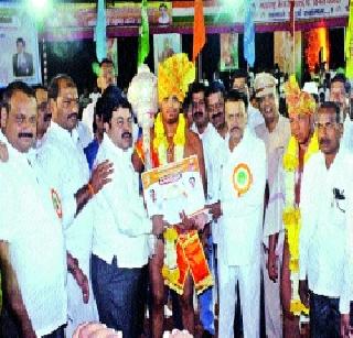 Govind Mangade was the King of Lal Mati | गोविंद मांगडे ठरला ‘लाल मातीचा राजा’ Govind Mangade was the King of Lal Mati | गोविंद मांगडे ठरला ‘लाल मातीचा राजा’