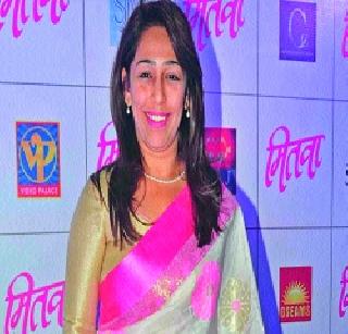 Flowering Bollywood entry | फुलवाची बॉलीवूडमध्ये एन्ट्री Flowering Bollywood entry | फुलवाची बॉलीवूडमध्ये एन्ट्री