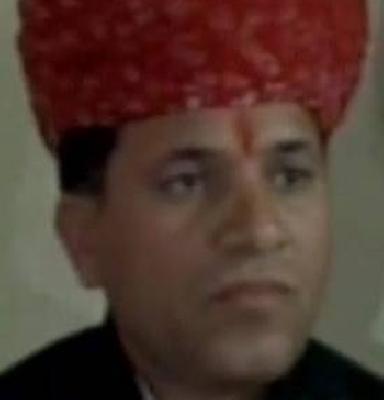 BJP MLA says shoot the Rahul Gandhi | भाजपा आमदार म्हणतो राहुल गांधींना गोळ्या घाला BJP MLA says shoot the Rahul Gandhi | भाजपा आमदार म्हणतो राहुल गांधींना गोळ्या घाला