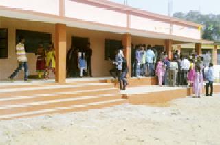 First day of HSC exams: | बारावीच्या परीक्षेचा पहिला दिवस : First day of HSC exams: | बारावीच्या परीक्षेचा पहिला दिवस :